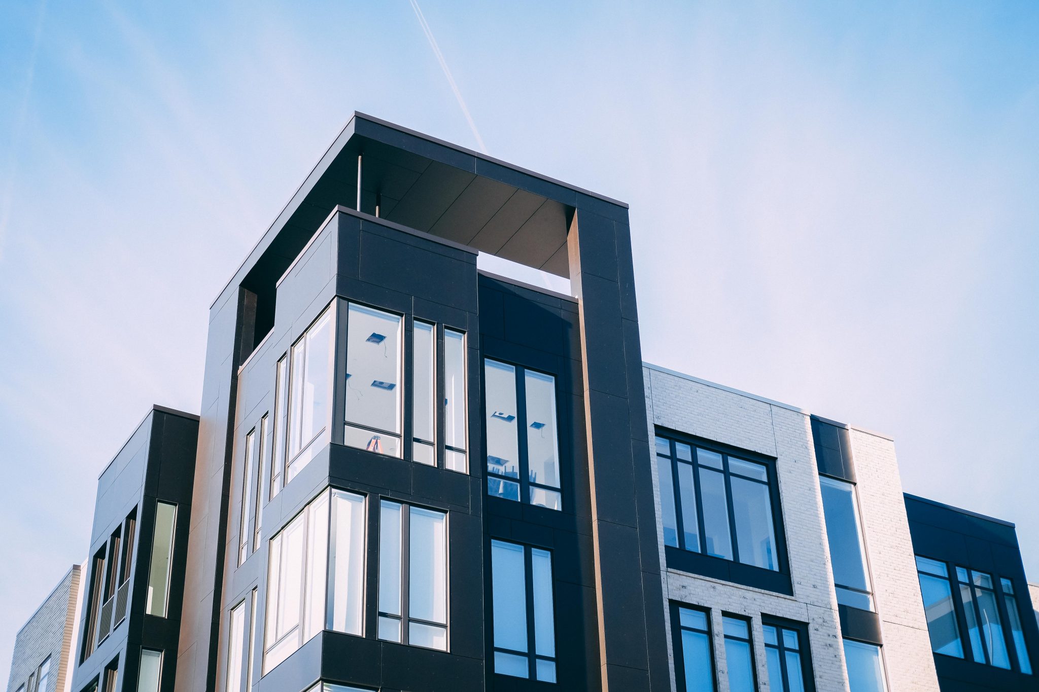 You Should Know These 5 Things Before Buying a Condo