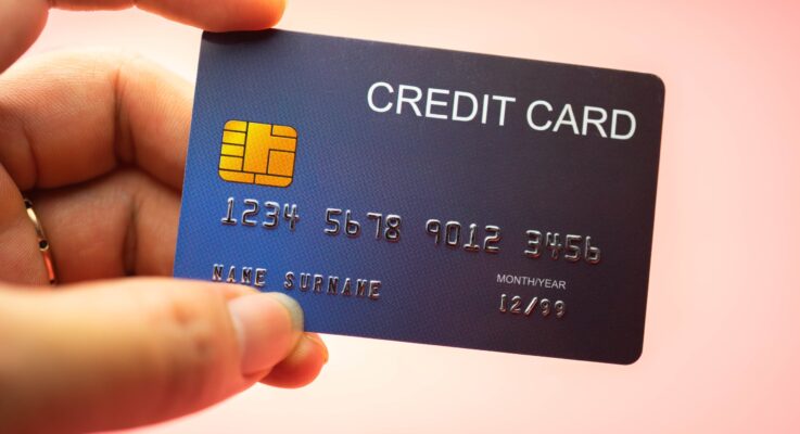 These Are The Best Credit Cards For 18 Year Olds