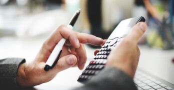 financial advisor vs accountant