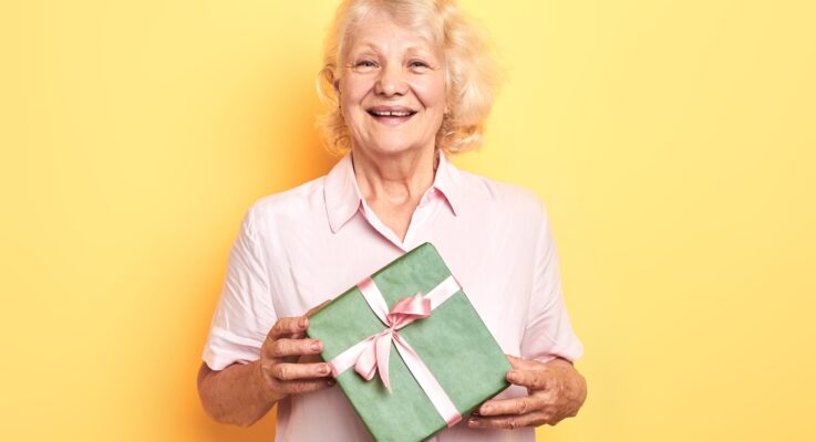 These Are The 5 Best Retirement Gifts For Women