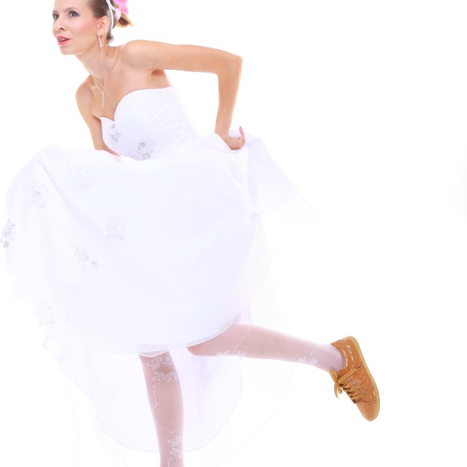 bride running from marriage