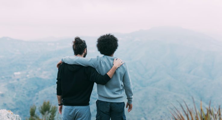 10 Times You Shouldn’t Move In With Your Brother (Even If You Can Save Money)