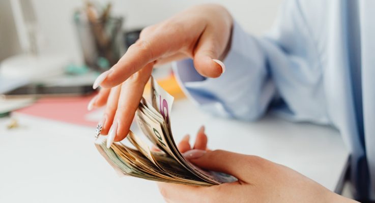 Can You Really Build a Future With Someone Who’s Terrible With Money?