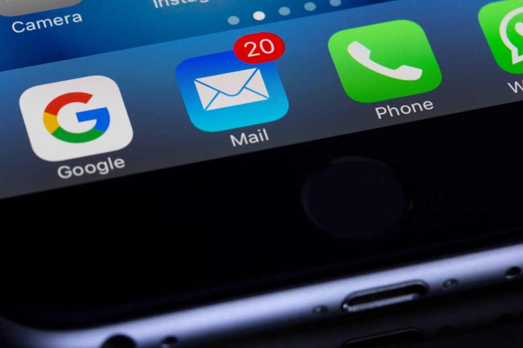 Spot a Phishing E mail Earlier than It Steals Your Financial institution Information Spot a Phishing E mail Earlier than It Steals Your Financial institution Information